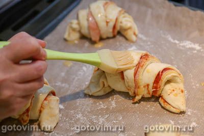 Пицца-круассан с ветчиной и сыром Пицца-круассан с ветчиной и сыром