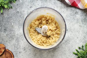 Пирог с клубникой, ревенем и посыпкой Пирог с клубникой, ревенем и посыпкой