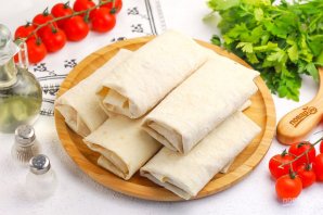 Лаваш с колбасой и сыром Лаваш с колбасой и сыром