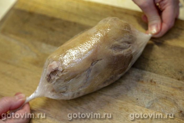 Рулет из рульки с куриной печенью Рулет из рульки с куриной печенью