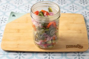 Маринованные огурцы по-индийски Маринованные огурцы по-индийски