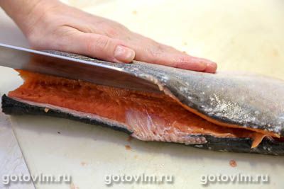 Лосось с лимонным маслом в духовке 