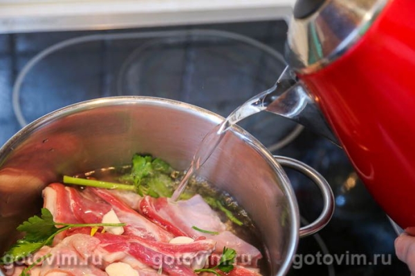 Тушеные бараньи ребрышки