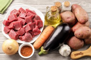 Тушёная картошка с мясом и баклажанами Тушёная картошка с мясом и баклажанами