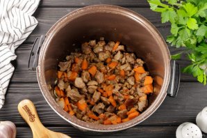 Макароны с мясом в мультиварке Макароны с мясом в мультиварке