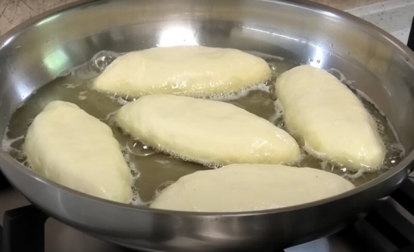 Пирожки с картошкой на творожном тесте. Рецепт просто «сказка» — быстро и вкусно Пирожки с картошкой на творожном тесте. Рецепт просто «сказка» — быстро и вкусно