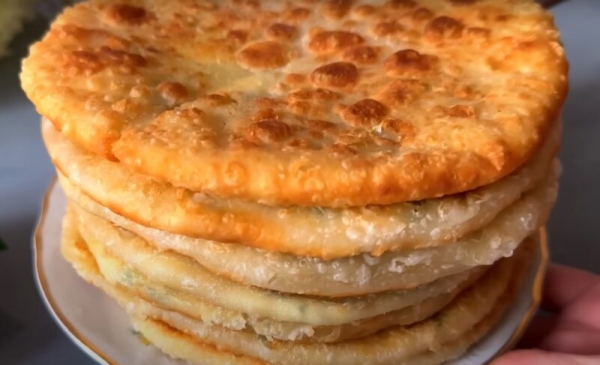 Так готовят только в Турции. Невероятно вкусные лепешки с луком и яйцом: покоряют сразу Так готовят только в Турции. Невероятно вкусные лепешки с луком и яйцом: покоряют сразу