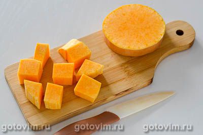 Жаркое из индейки с тыквой и картофелем (в горшочках) Жаркое из индейки с тыквой и картофелем (в горшочках)