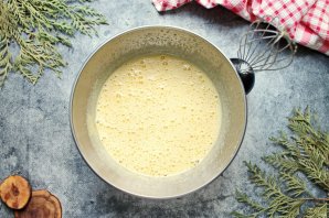 Медовый рулет с кремом Медовый рулет с кремом