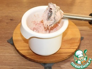 Змейки из слоеного теста с начинкой