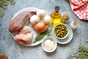 Салат с языком, курицей и грибами Салат с языком, курицей и грибами