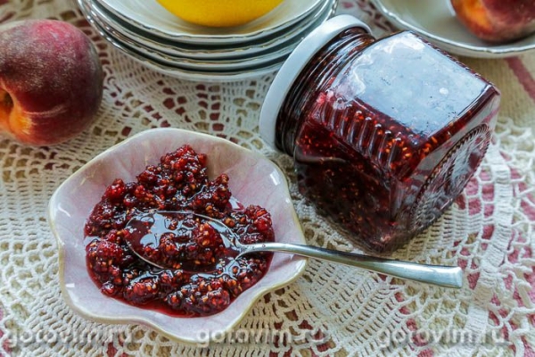 Малиновое варенье-пятиминутка с лимоном Малиновое варенье-пятиминутка с лимоном