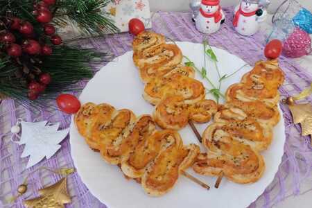 Закусочные елочки с беконом и сыром Закусочные елочки с беконом и сыром