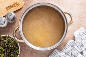 Суп с фунчозой и шампиньонами Суп с фунчозой и шампиньонами