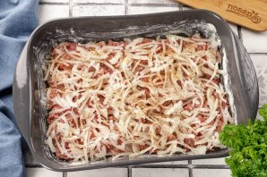 Запеканка с фаршем под соусом Бешамель