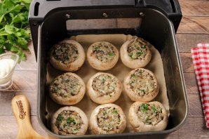 Фаршированные грибы в аэрогриле