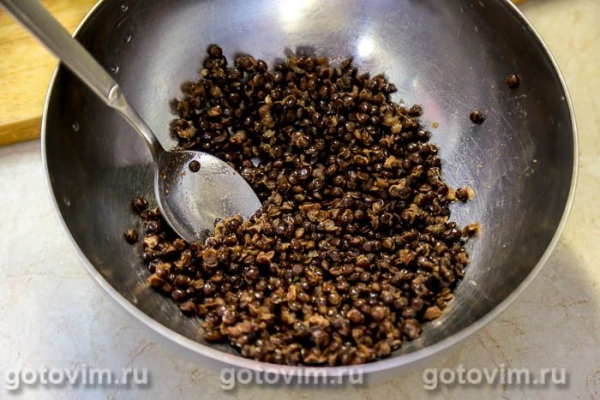 Салат из чёрной чечевицы со свеклой и сыром фета Салат из чёрной чечевицы со свеклой и сыром фета