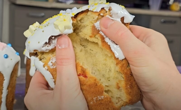 Воздушный и сочный кулич на Пасху. Самый вкусный рецепт в моем арсенале Воздушный и сочный кулич на Пасху. Самый вкусный рецепт в моем арсенале
