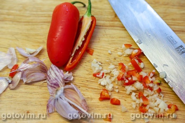 Фокачча с чесноком и чили Фокачча с чесноком и чили