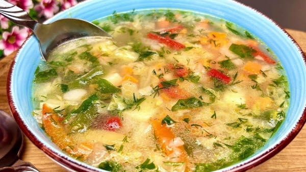 Ешьте хоть каждый день. Простой и вкусный овощной суп за 40 минут Ешьте хоть каждый день. Простой и вкусный овощной суп за 40 минут