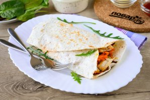 Шаурма в лепешке по-домашнему