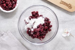 Вареники с вишней на воде Вареники с вишней на воде