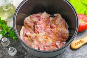 Курица в мультиварке жареная Курица в мультиварке жареная
