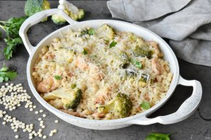 Птитим с курицей и брокколи