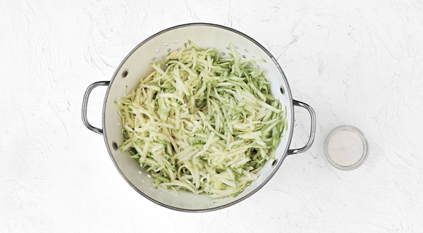 Оладьи из кабачков быстро, пошаговый рецепт с фото Оладьи из кабачков быстро, пошаговый рецепт с фото