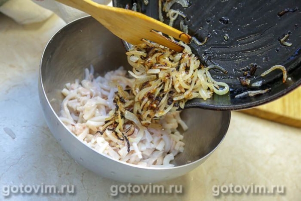 Мини-чебуреки посикунчики с кальмарами Мини-чебуреки посикунчики с кальмарами