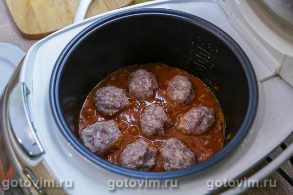 Тефтели с рисом в подливке в мультиварке Тефтели с рисом в подливке в мультиварке