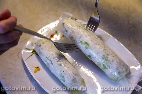 Рулетики из куриной грудки со спаржей, варенные в пищевой пленке Рулетики из куриной грудки со спаржей, варенные в пищевой пленке