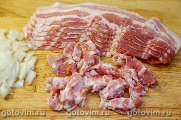 Заливной пирог с лисичками и беконом Заливной пирог с лисичками и беконом