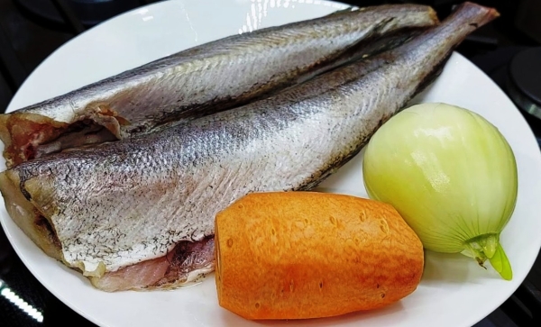 Готовлю рыбу вкусно, просто и без косточек. Сытный обед из бюджетной рыбы: даже жарить не нужно Готовлю рыбу вкусно, просто и без косточек. Сытный обед из бюджетной рыбы: даже жарить не нужно