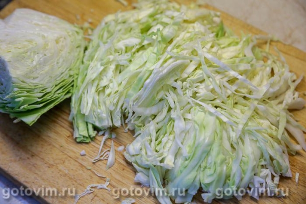 Свиные ребрышки с молодой капустой, запеченные в пакете