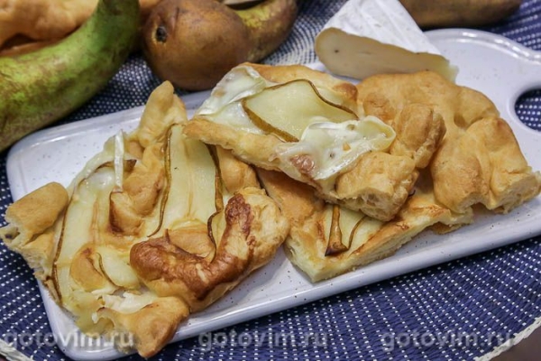 Альмойшавена с грушей и сыром бри (Almoixavena) Альмойшавена с грушей и сыром бри (Almoixavena)