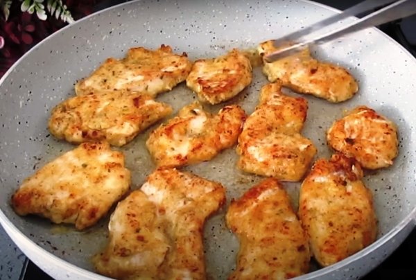 Просто, дешево и очень сочно. Самый вкусный рецепт курицы на ужин: блюдо на каждый день Просто, дешево и очень сочно. Самый вкусный рецепт курицы на ужин: блюдо на каждый день