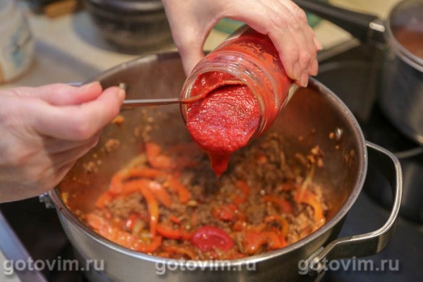 Томатный суп энчилада из фарша с фасолью