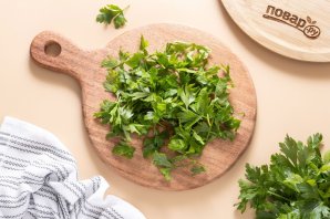 Сок с яблоком, петрушкой и сельдереем Сок с яблоком, петрушкой и сельдереем