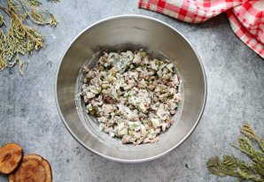 Салат с языком, курицей и грибами Салат с языком, курицей и грибами