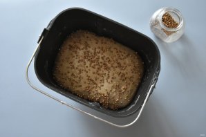 Дарницкий хлеб на закваске в хлебопечке Дарницкий хлеб на закваске в хлебопечке