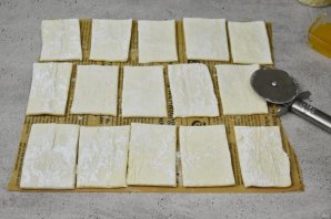 Слойки с камамбером и грушей Слойки с камамбером и грушей