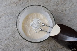 Открытый пирог с брусникой