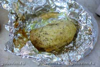 Салат из курицы с черносливом и сельдереем Салат из курицы с черносливом и сельдереем