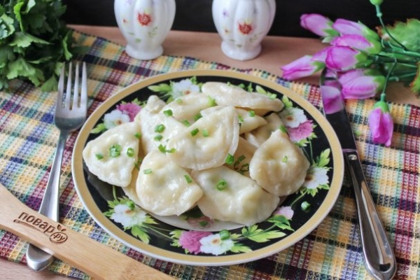 Вареники с творогом и шпинатом Вареники с творогом и шпинатом