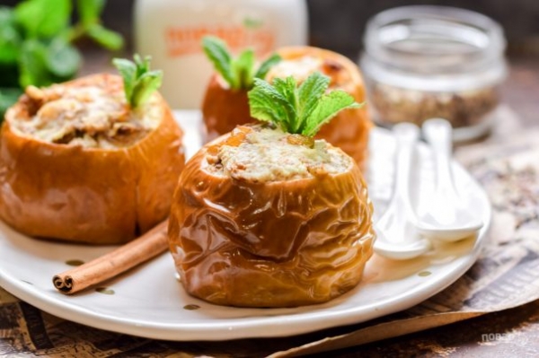 Запеченные яблоки с творогом и корицей Запеченные яблоки с творогом и корицей