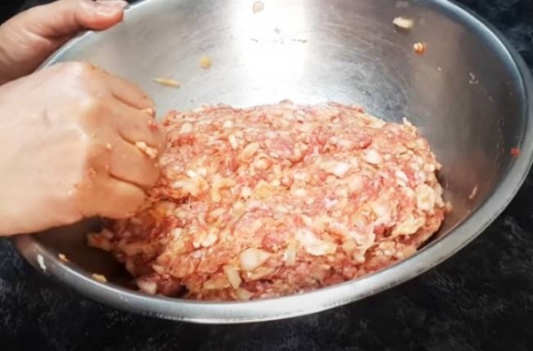 Беляши с мясом в духовке — 5 очень вкусных домашних рецептов
Беляши с мясом в духовке — 5 очень вкусных домашних рецептов