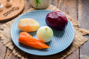 Овощной слоеный салат с майонезом Овощной слоеный салат с майонезом