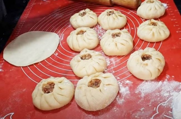 Беляши с мясом в духовке — 5 очень вкусных домашних рецептов
Беляши с мясом в духовке — 5 очень вкусных домашних рецептов