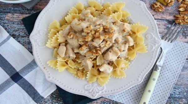 Макароны с курицей и сливочным сырным соусом — рецепт с фотографиями
Макароны с курицей и сливочным сырным соусом — рецепт с фотографиями